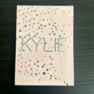 Kylie press powder pallet.